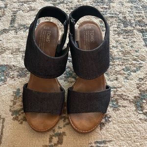 Toms Majorca Block Heel Sandal